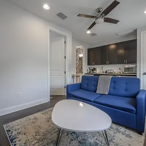 https://new-in-heart-of-soho-minutes-to-downtown-and-stadium-unit-1.hotelstampa.org